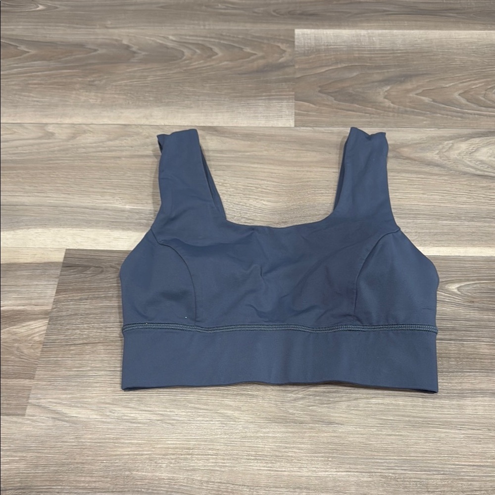 Lululemon Women's Blue Sports Bra size 2